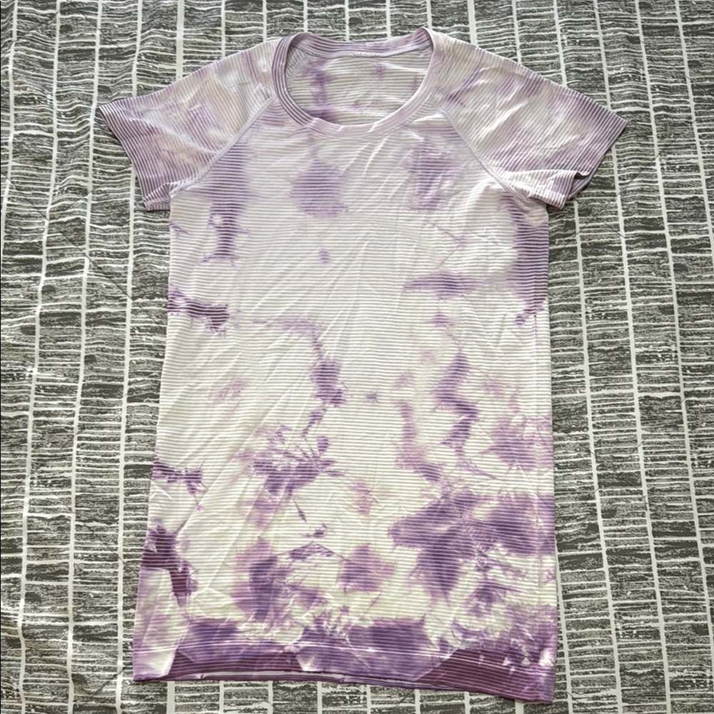 EUC women’s lululemon swiftly short sleeve shirt size 6